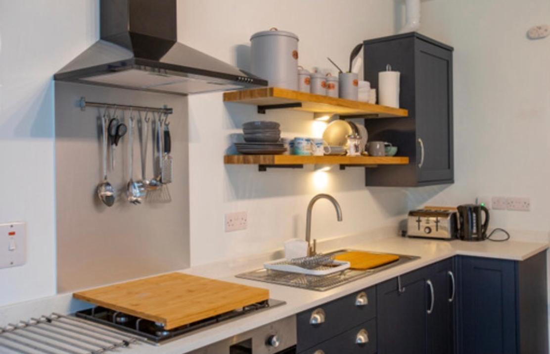 Josies Place At Waters Edge Self Catering Apartment Glenarm Extérieur photo